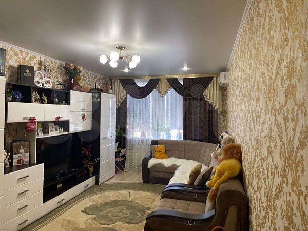 3-комн квартира, 87.3 м², р-н Российская ул (№123796)