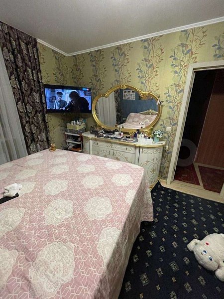 3-комн квартира, 87.3 м², р-н Российская ул (№123796)