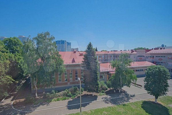 2-комн квартира, 92.5 м², р-н Центр (№127346)