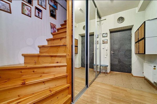 Продается 4-комн квартира, 160 м², р-н Российская ул, 