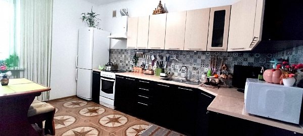 Продается 2-комн квартира, 64 м², р-н Российская ул, 