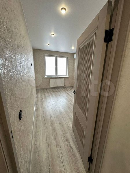 2-комн квартира, 55.7 м², р-н Российская ул (№131599)