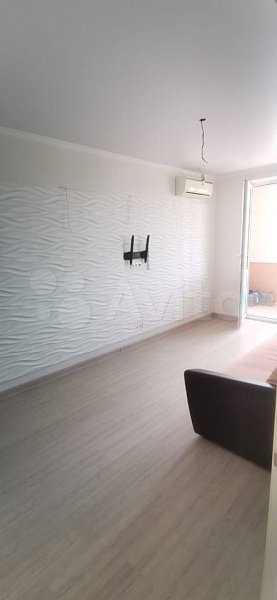 2-комн квартира, 59.6 м², р-н Российская ул (№124331)