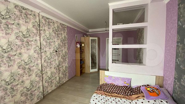 3-комн квартира, 90 м², р-н Российская ул (№124872)