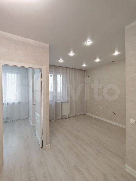 Продается 1-комн квартира, 33 м², р-н Российская ул, 