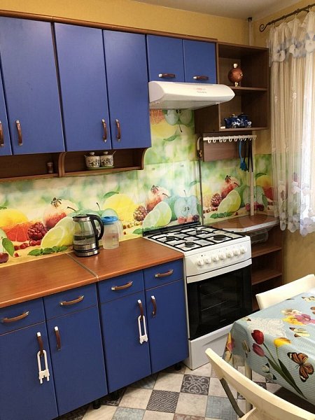3-комн квартира, 69 м², р-н Российская ул (№124905)