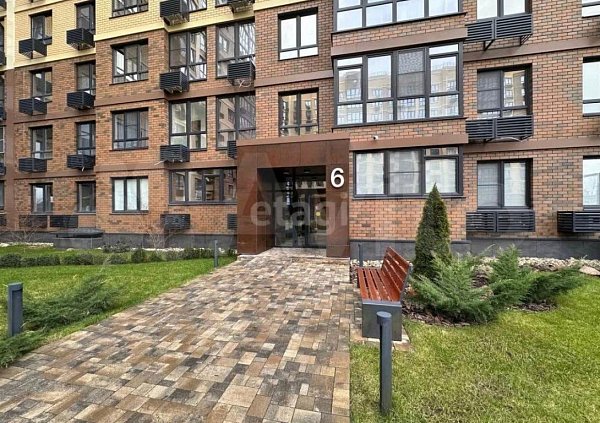 Продается 3-комн квартира, 64 м², р-н Российская ул, 