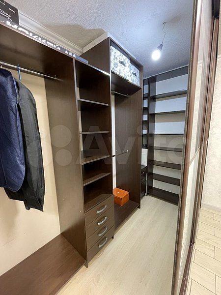 2-комн квартира, 82 м², р-н Российская ул (№124823)