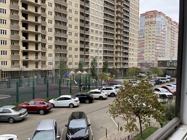 3-комн квартира, 97 м², р-н Петра Метальникова (№131144)