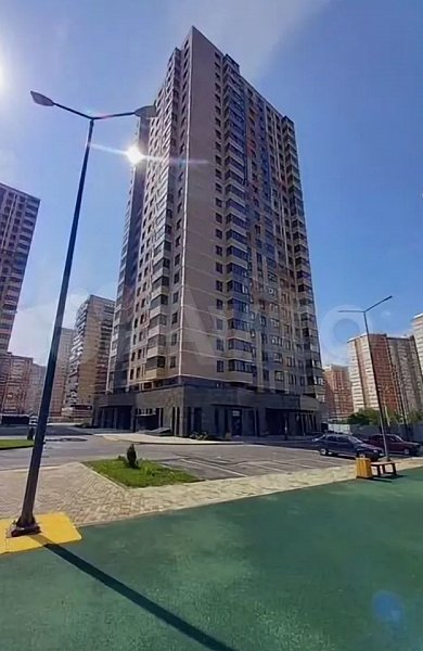 3-комн квартира, 72 м², р-н Гидростроителей (№130004)