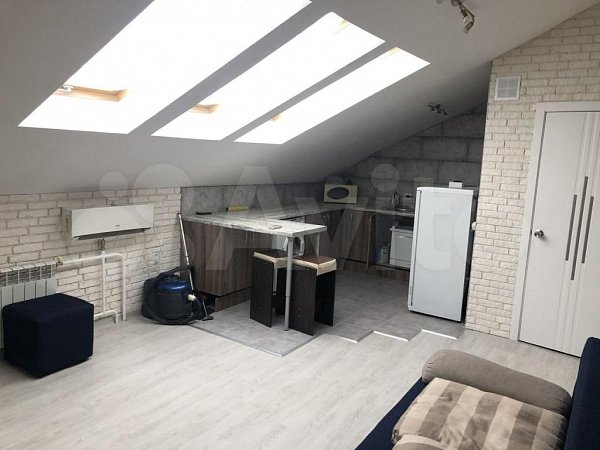 2-комн квартира, 66.5 м², р-н Российская ул (№124443)