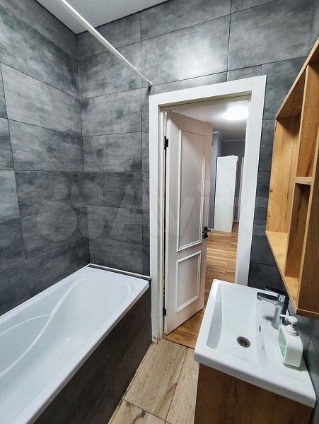 3-комн квартира, 67.4 м², р-н Петра Метальникова (№127674)