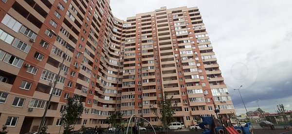 Продается 2-комн квартира, 57 м², р-н Молодежный, 