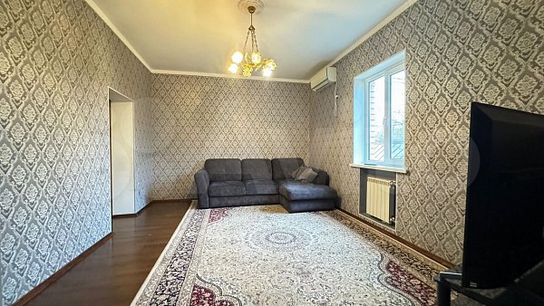 2-комн квартира, 63.8 м², р-н 40-лет Победы (№130034)