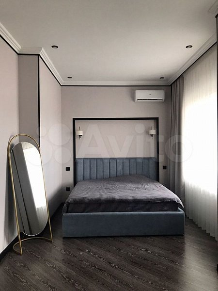 6-комн квартира, 243.6 м², р-н Фестивальный (№127486)