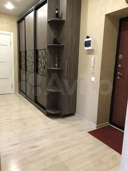 2-комн квартира, 57.1 м², р-н Российская ул (№124470)