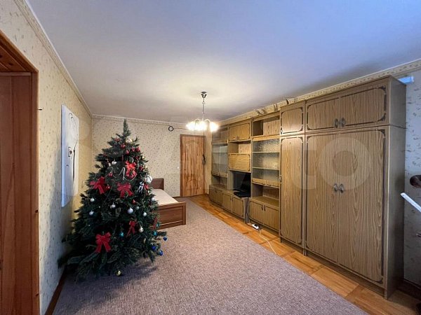 4-комн квартира, 74 м², р-н Российская ул (№125888)