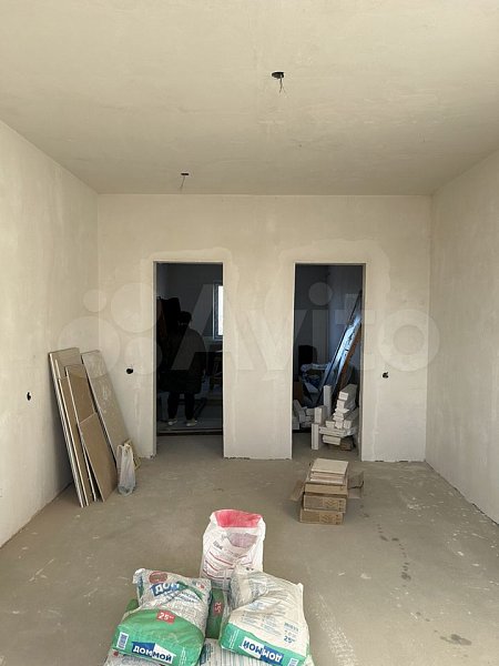 3-комн квартира, 90.8 м², р-н Российская ул (№129990)