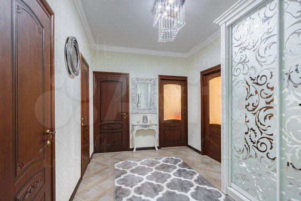 2-комн квартира, 79 м², р-н Центр (№123839)