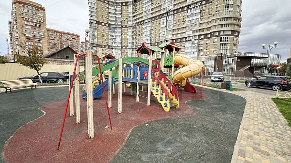 2-комн квартира, 80.7 м², р-н Фестивальный (№129667)