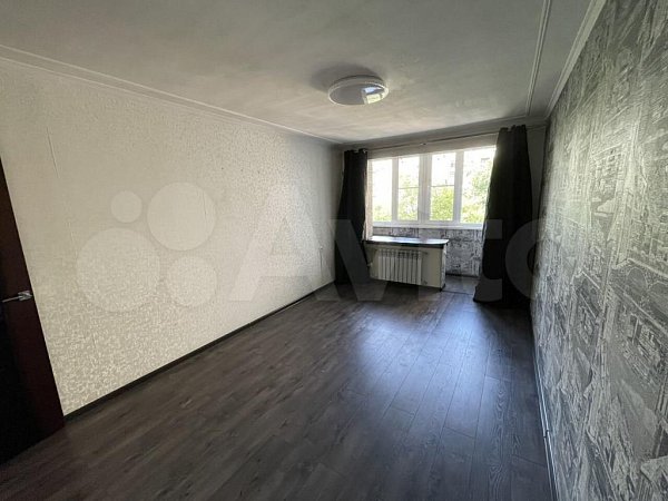3-комн квартира, 63 м², р-н Гидростроителей (№128220)