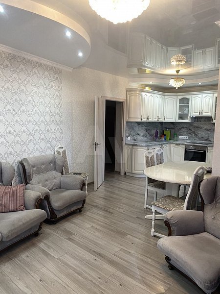 4-комн квартира, 115 м², р-н Российская ул (№125538)