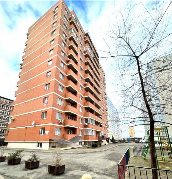 Продается 2-комн. квартира, 60 м², р-н Российская ул, Краснодар