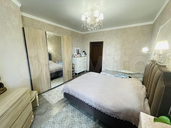 2-комн квартира, 79 м², р-н Центр (№123839)