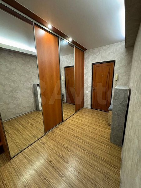 Продается 2-комн квартира, 70 м², р-н Центр, 