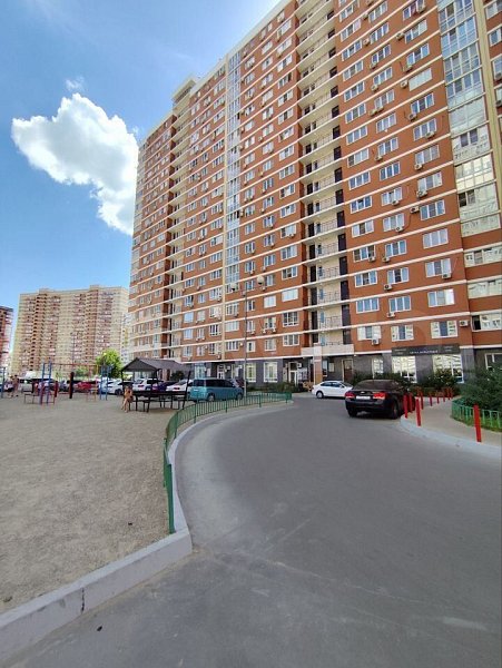 1-комн квартира, 42 м², р-н Гидростроителей (№127601)