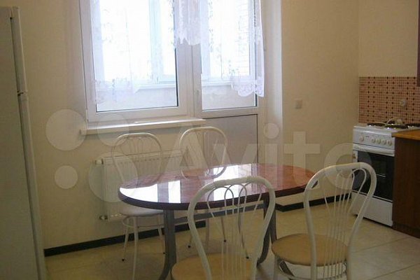 2-комн квартира, 61 м², р-н Центр (№123932)