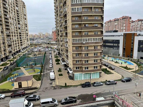 3-комн квартира, 70 м², р-н Петра Метальникова (№124600)