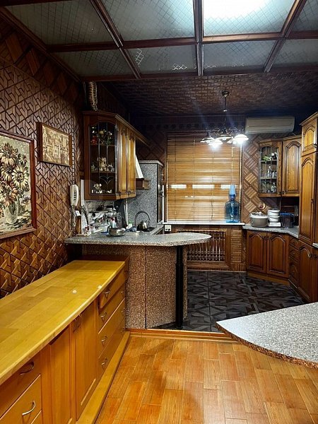 5-комн квартира, 155 м², р-н Славянский (№123767)