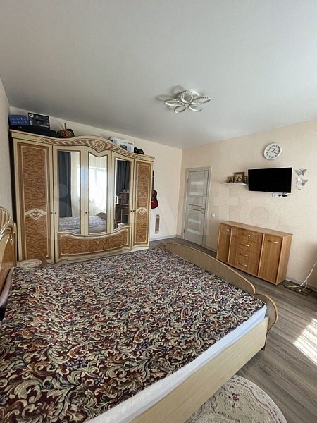 2-комн квартира, 64 м², р-н Российская ул (№125953)