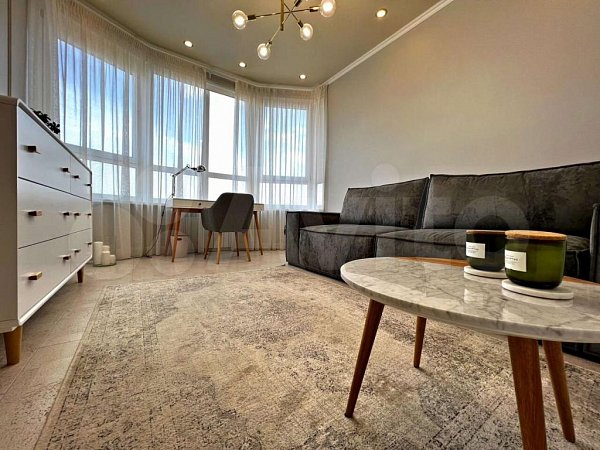 4-комн квартира, 296.7 м², р-н Фестивальный (№125024)
