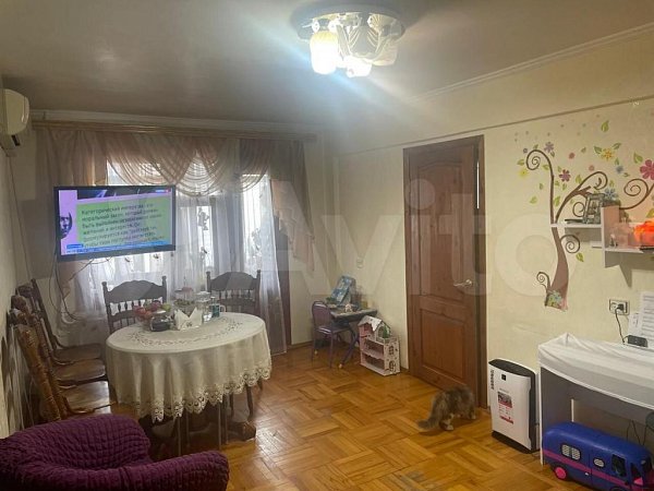 3-комн квартира, 61.2 м², р-н Черемушки (№128863)