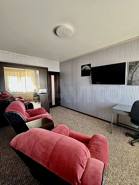 6-комн квартира, 200 м², р-н Комсомольский (№124378)