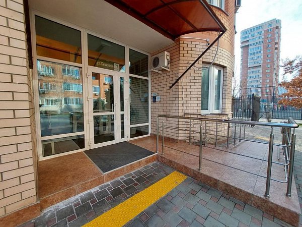 2-комн квартира, 68.5 м², р-н Фестивальный (№126788)