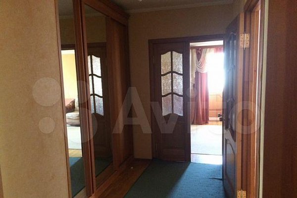 2-комн квартира, 77 м², р-н Юбилейный (№124069)