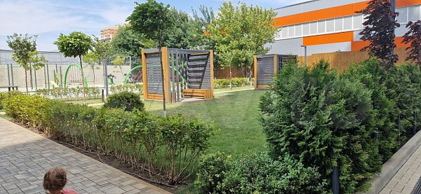 4-комн квартира, 95.5 м², р-н Российская ул (№124902)