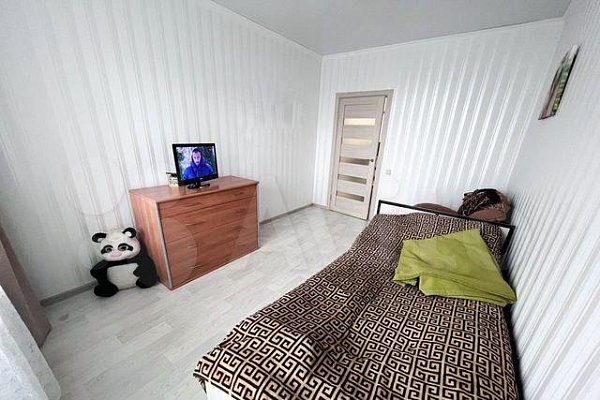 2-комн квартира, 63.8 м², р-н Российский п (№124020)