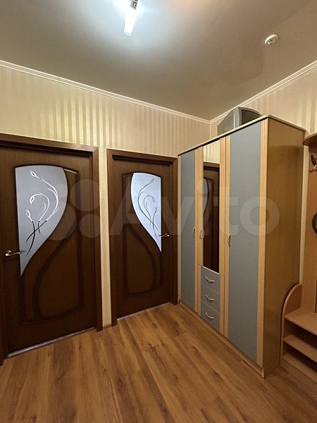 1-комн квартира, 40.2 м², р-н Гидростроителей (№127347)