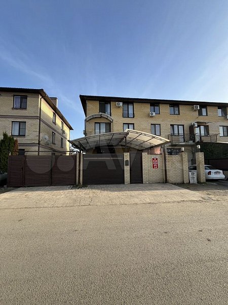 4-комн квартира, 107 м², р-н Российская ул (№126214)