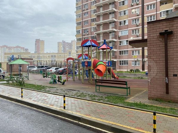 2-комн квартира, 42.9 м², р-н Гидростроителей (№130755)