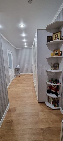 2-комн квартира, 70 м², р-н Гидростроителей (№123877)
