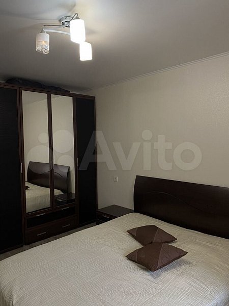 3-комн квартира, 90.7 м², р-н Российская ул (№124663)