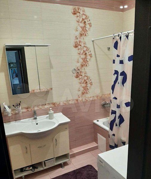 3-комн квартира, 105 м², р-н Российская ул (№124311)