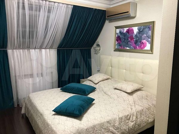 3-комн квартира, 83.9 м², р-н Российская ул (№124071)