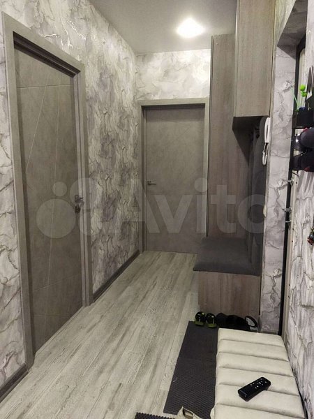 2-комн квартира, 67.6 м², р-н Гидростроителей (№125478)