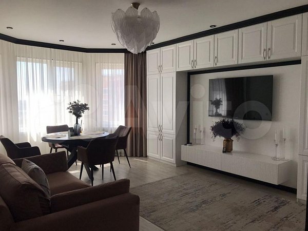 Продается 6-комн квартира, 243.6 м², р-н Фестивальный, 
